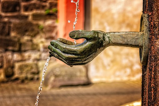 Acqua bene di tutti